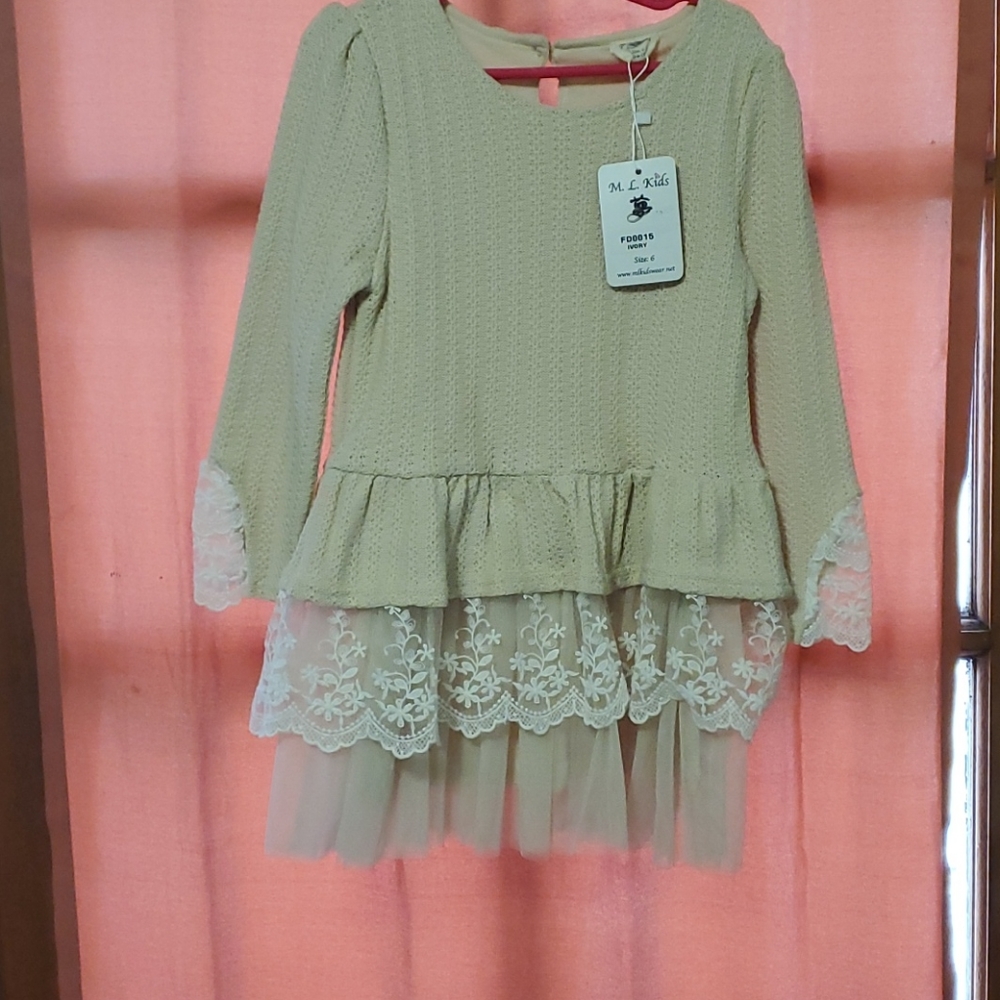 Cream shirt with lace and ruffle detail